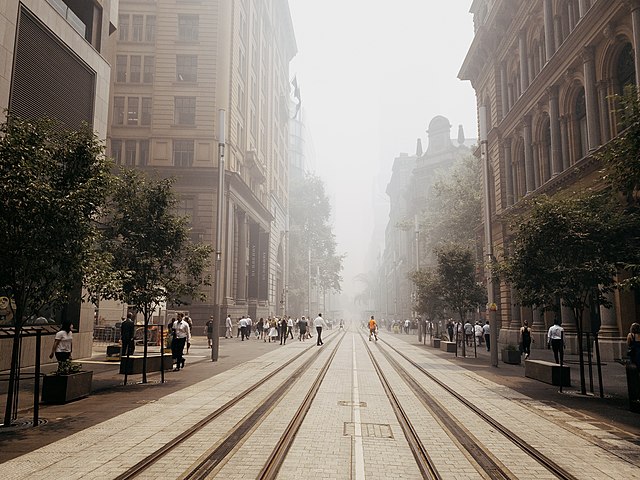 George Street in the Sydney CBD blanketed by smoke in December 2019